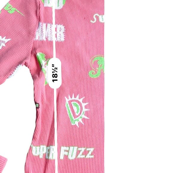 New! Daydreamer Womens Records Amplified Graphic Thermal Crop Top Pink Large NWT - Picture 10 of 14